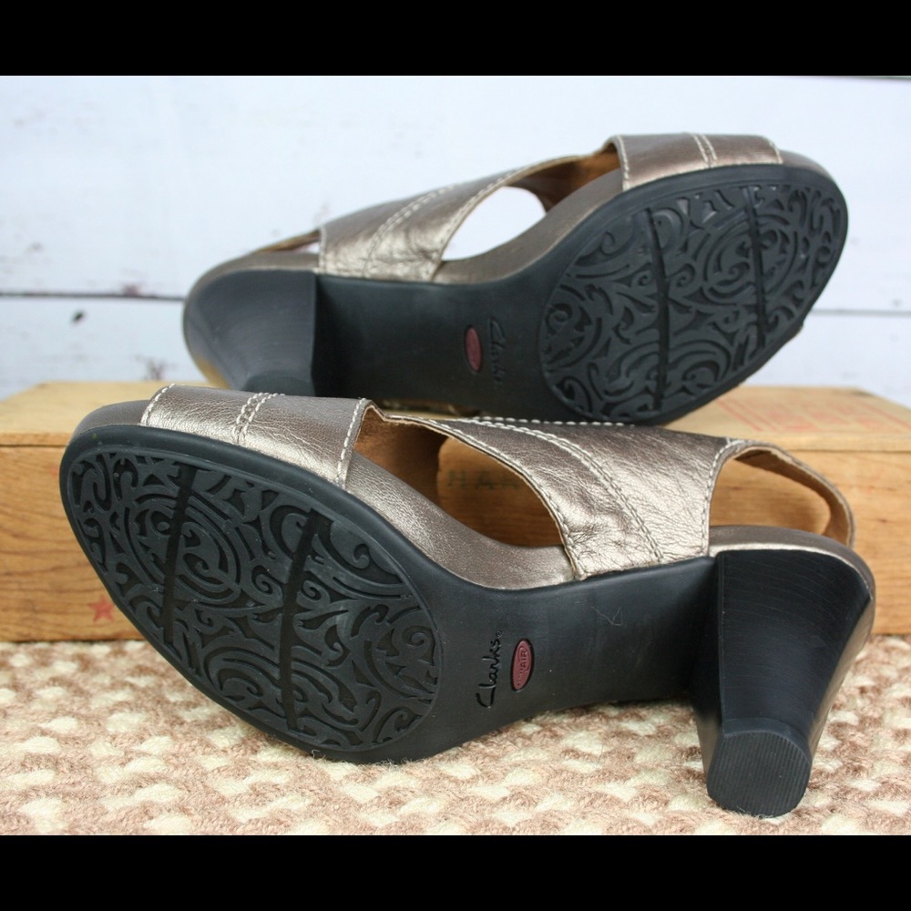 Clarks Artisan Bronze Slingbacks In Euc! - image 3